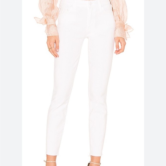 MOTHER Denim - Mother High-Waisted Looker Ankle Fray White Jeans, Size 31